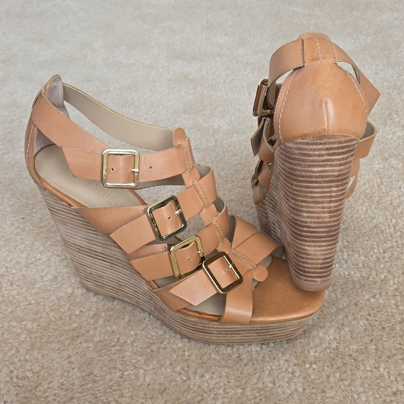 NEW! Colin Stuart | Victoria's Secret Platform Nude Wedge Gladiator Sandal (9) - Picture 7 of 8